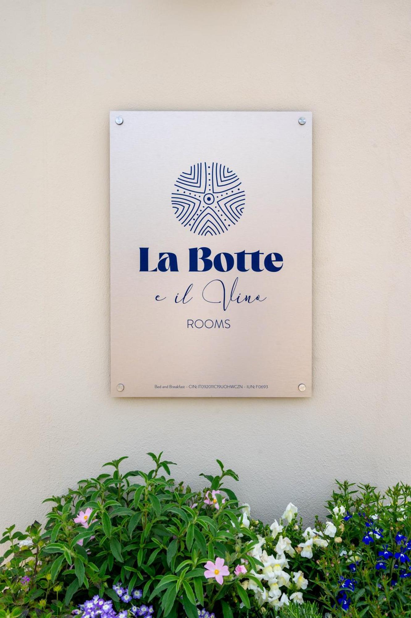 La Botte E Il Vino Rooms Capoterra Dış mekan fotoğraf